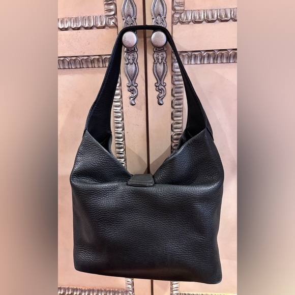 Dooney and Bourke Black Leather Shoulder bag - Picture 2 of 6